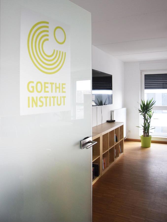 Campus-Gastehaus Aparthotel Mannheim Buitenkant foto