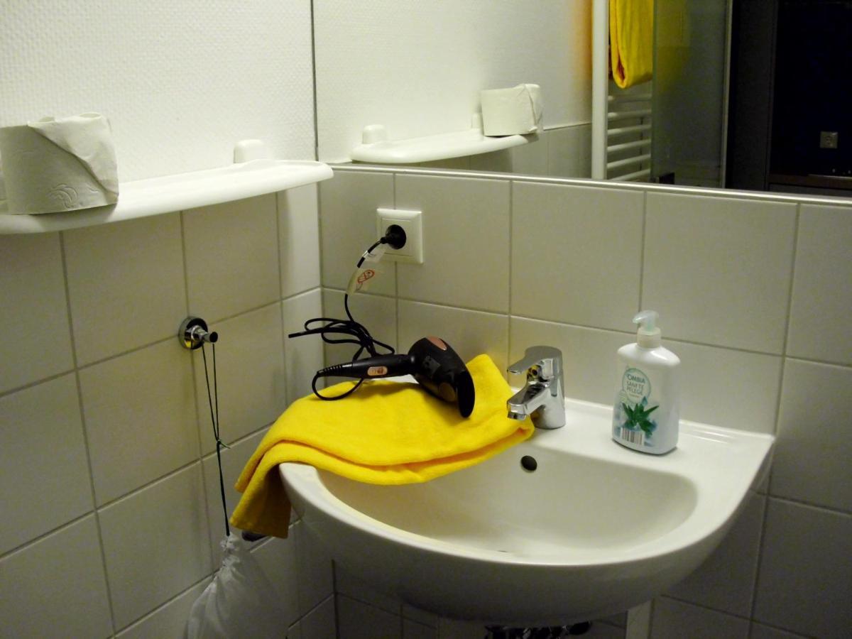 Campus-Gastehaus Aparthotel Mannheim Buitenkant foto